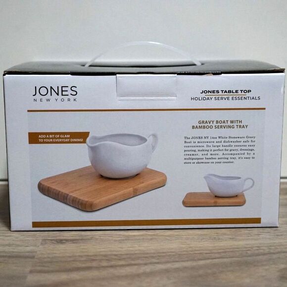 NEW! Jones New York Gravy Boat with Bamboo Tray - Picture 4 of 6